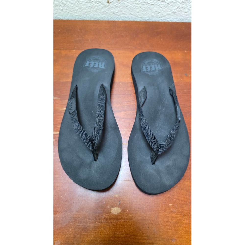 Reef Women's Black Casual Flip Flop Sandals